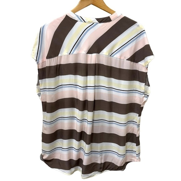 Torrid Challis Button Front Dolman Sleeve Top Pastel Striped Blouse Size 1X - Picture 3 of 6